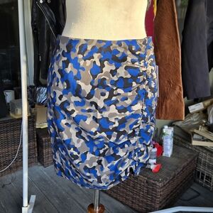 Bailey 44 “Neutra” Blue Camo Ruched Mini Skirt Size 4 NWT